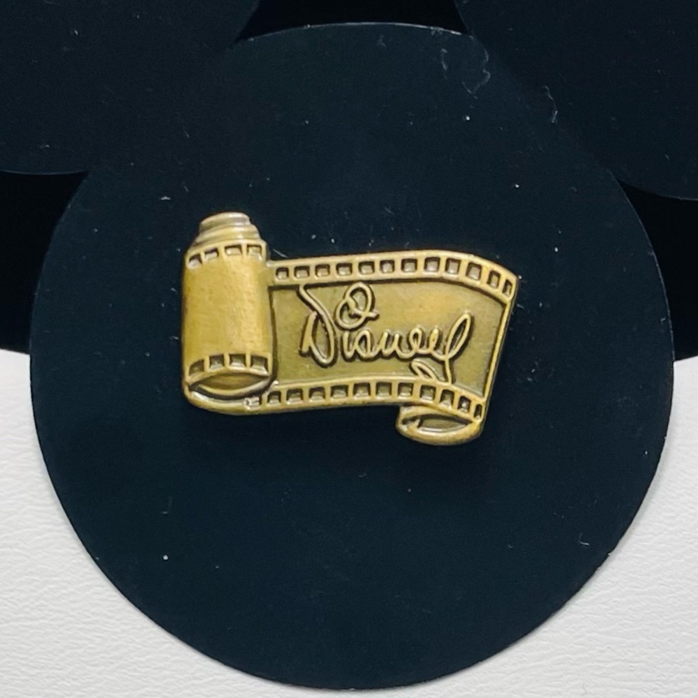 VINTAGE DISNEY PIN